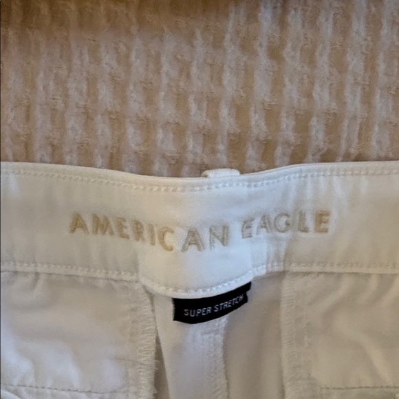 American Eagle Outfitters Women's White Shorts - Picture 2 of 4